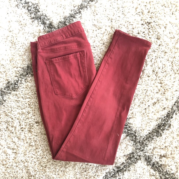 Old Navy Denim - 🍁3/$30🍁Old Navy Red MidRise Rockstar Skinny Jean